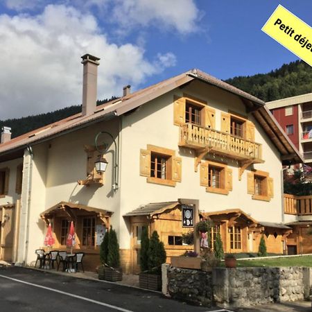Bed and Breakfast Relais Mont Jura Adults Only Лелекс Экстерьер фото