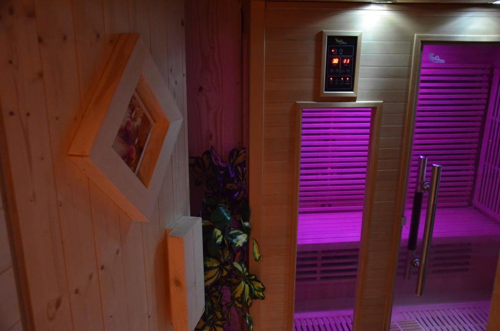 Bed and Breakfast Relais Mont Jura Adults Only Лелекс Номер фото