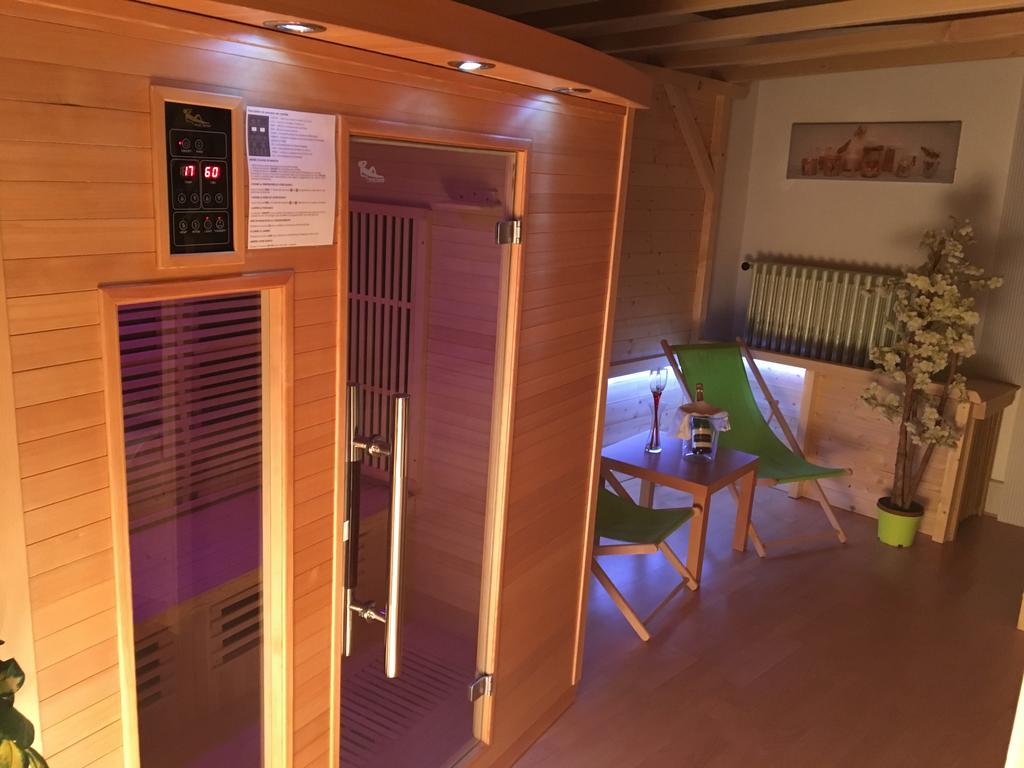 Bed and Breakfast Relais Mont Jura Adults Only Лелекс Экстерьер фото