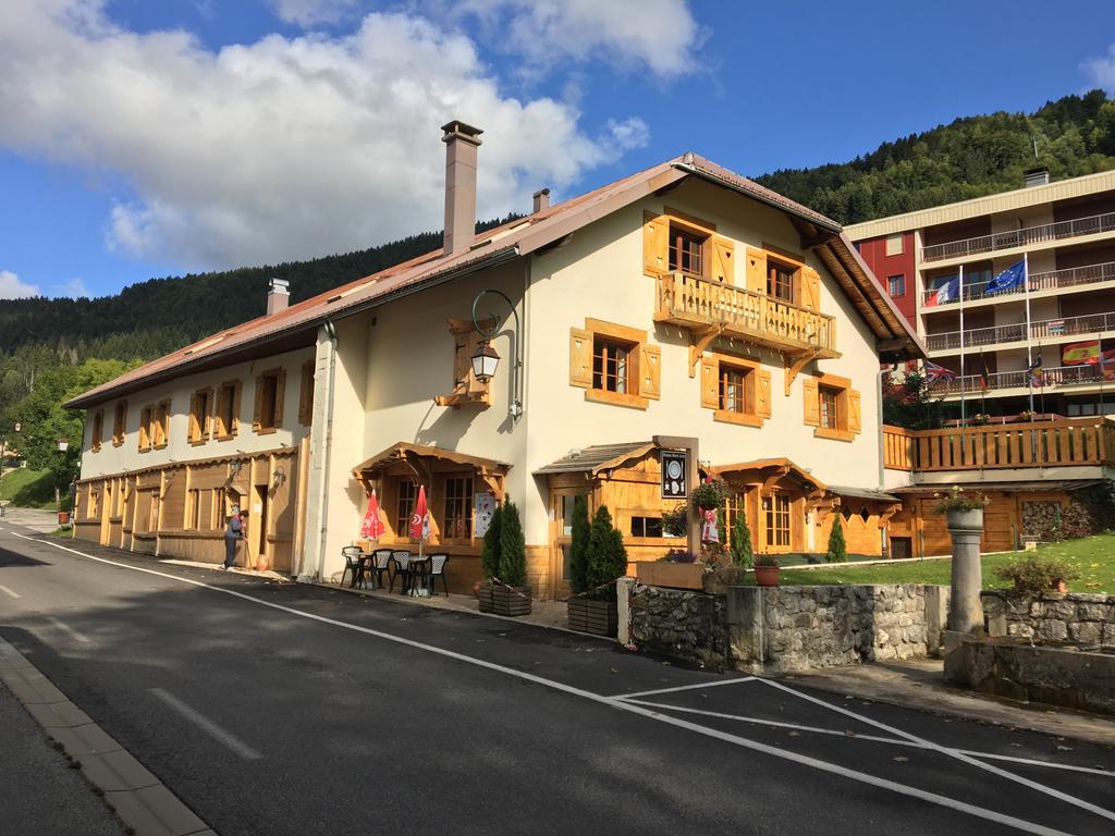 Bed and Breakfast Relais Mont Jura Adults Only Лелекс Экстерьер фото